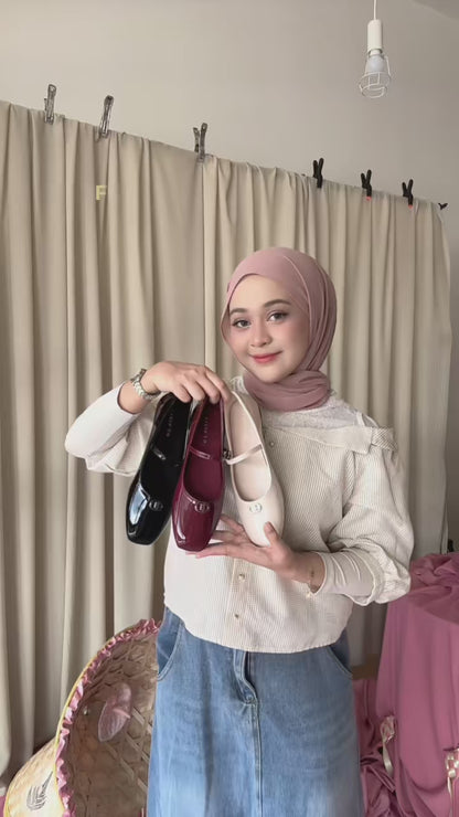 LYDEN Clara Glossy Strap Flats Series